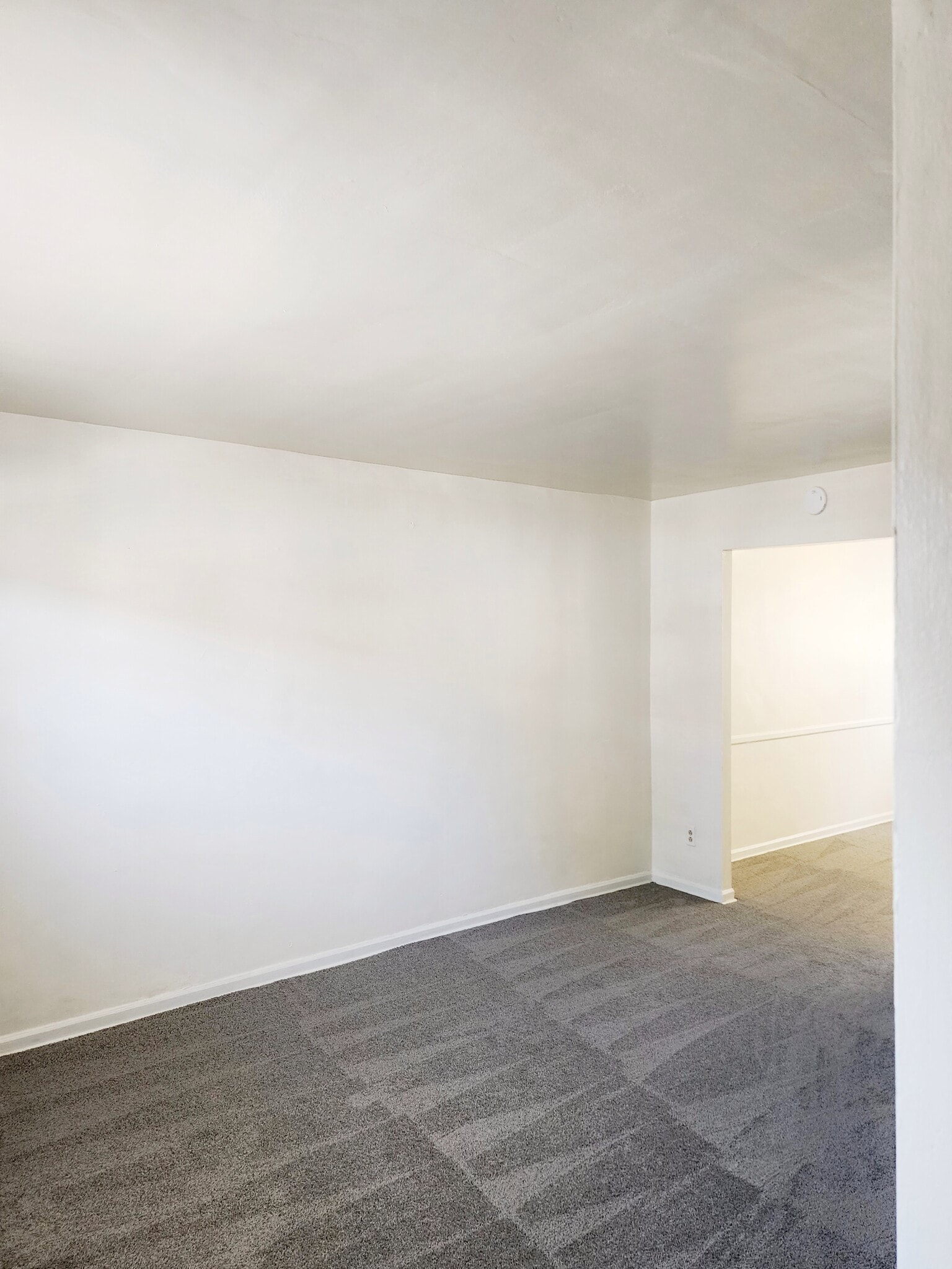 Building Photo - 2601 N Heald St