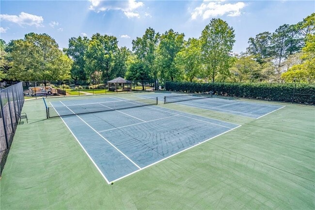 Building Photo - 603 Serramonte Dr