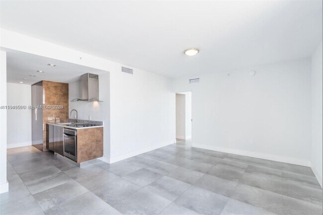 Building Photo - 2829 Indian Creek Dr