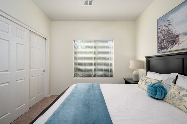 Building Photo - 5538 W Andrea Dr