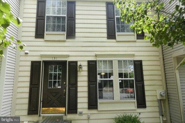 Building Photo - 131 Township Ct