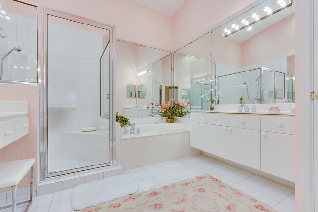 Building Photo - 4702 Carlton Golf Dr