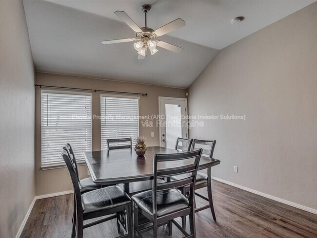 Building Photo - 2740 Red Fish Rd