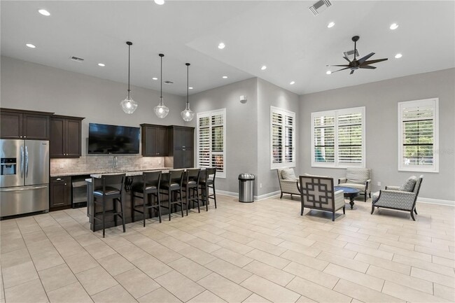 Building Photo - 10245 Devonshire Lake Dr