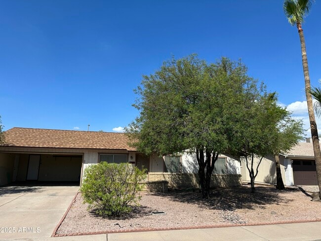 Building Photo - 2514 S Cottonwood Dr