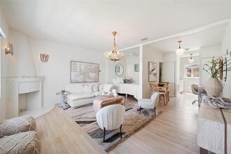 Building Photo - 750 Española Wy