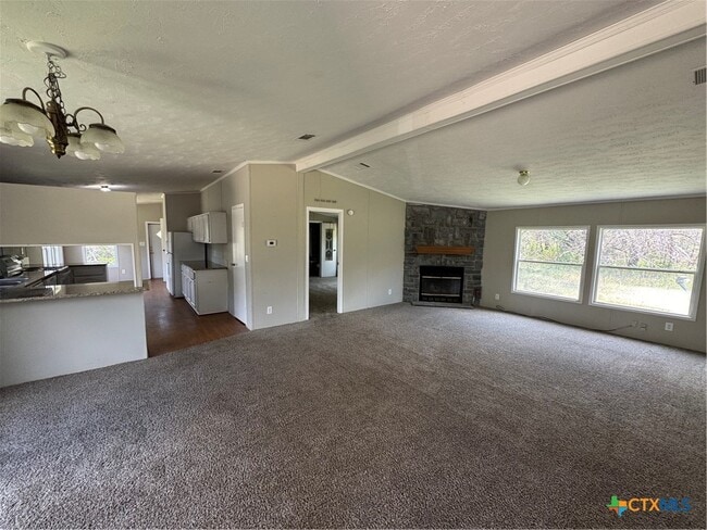 Building Photo - 140 Oak Mesa