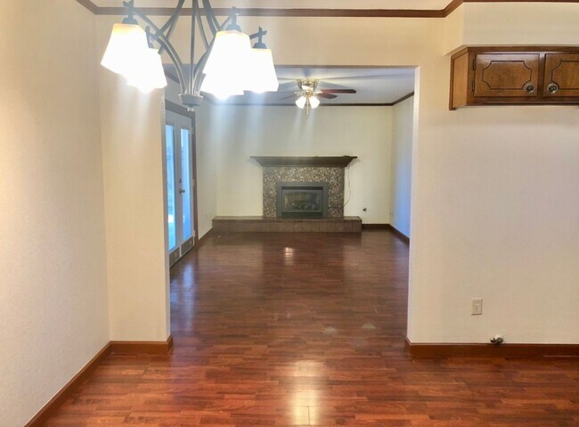 Building Photo - 3 bd, 2 ba, with in-ground pool & covered RV parking