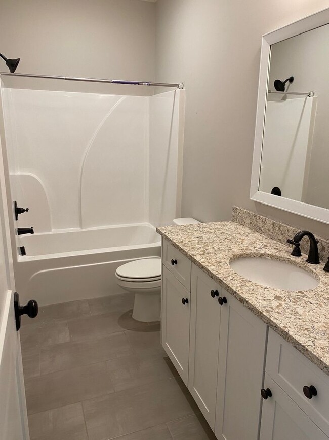 Building Photo - AVAILABLE NOW IN AVENEL PLACE