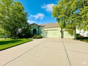 Building Photo - {9003} Wilshire Farms Reverse 1.5 Story Ho...