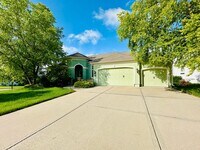 Building Photo - {9003} Wilshire Farms Reverse 1.5 Story Ho...