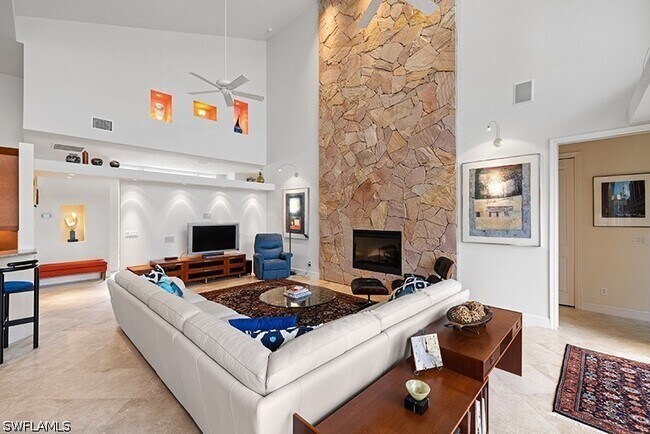 Building Photo - 433 Crestwood Rd