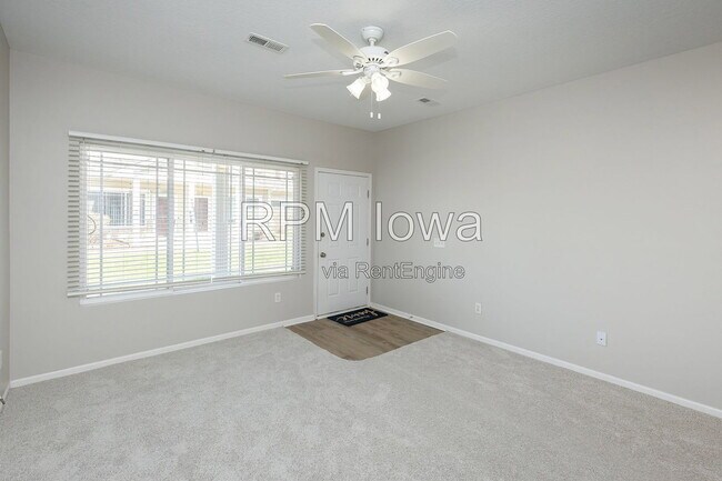 Building Photo - 1108 NE 7th Ln