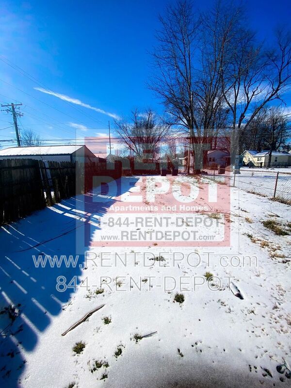 Building Photo - 1731 S Kerth Ave