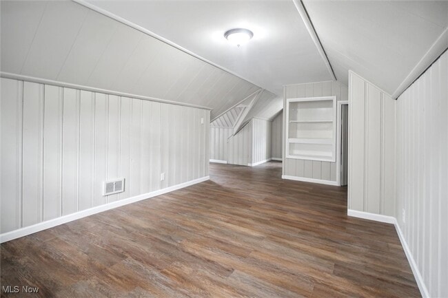 Building Photo - 18201 Maple Heights Blvd
