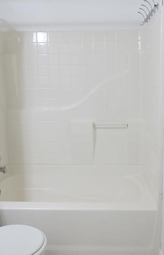 Building Photo - 2406 High Hollow Dr
