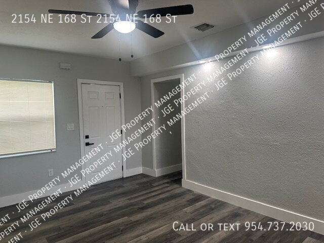 Building Photo - 2154 NE 168th St