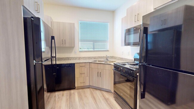Interior Photo - 200 N. Student Housing