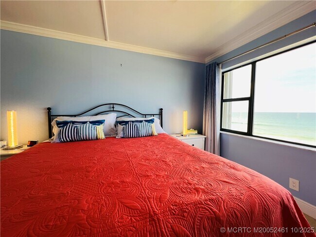 Building Photo - 9400 S Ocean Dr
