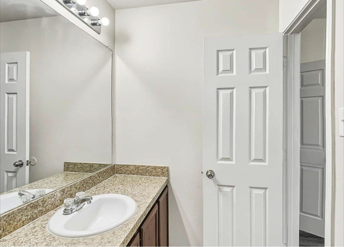 Building Photo - 6107 El Granate Dr