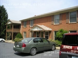 Primary Photo - 1029-2A Chicago Ave