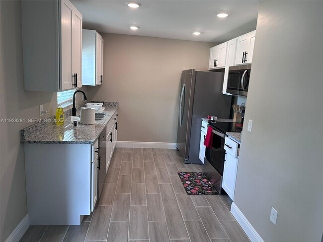 Building Photo - 2102 South St