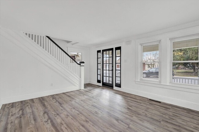 Building Photo - 1029 W Locust St
