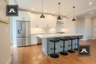 Building Photo - 3 bedroom in Brighton MA 02135