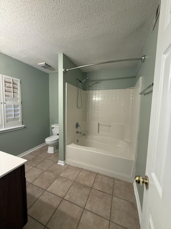 Building Photo - 2065 Juniper Dr