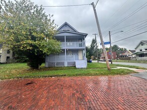 Building Photo - 2069 W 98th St
