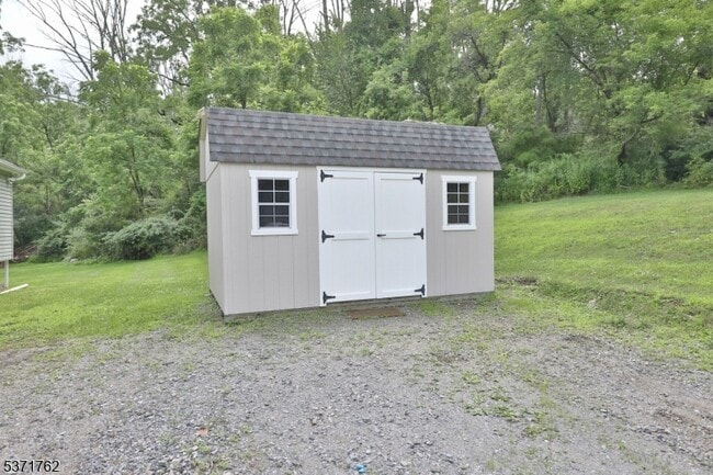 Building Photo - 241 US-206