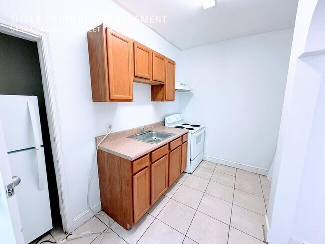 Building Photo - 5436 Chancellor St