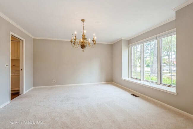 Building Photo - 876 Spruce St