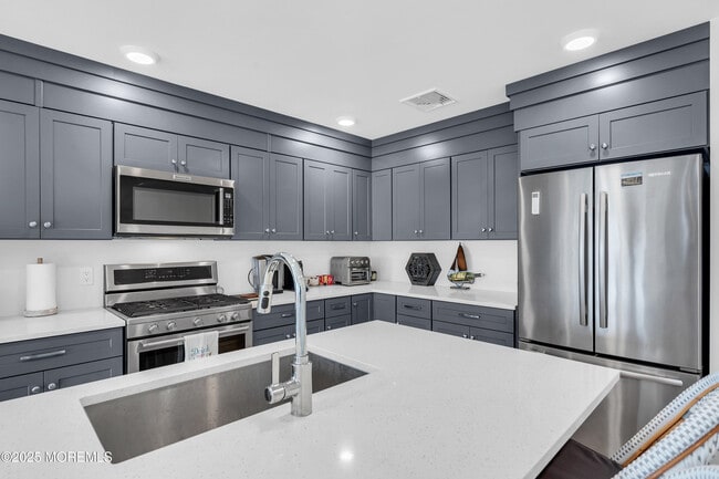 Building Photo - 150 Ocean Ave