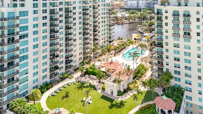 Building Photo - 610 W Las Olas Blvd