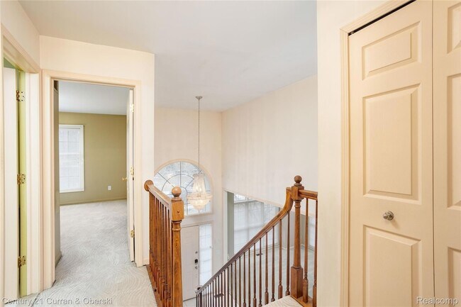 Building Photo - 42104 Echo Forest Dr