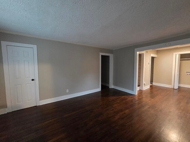 Building Photo - 983 Brower St