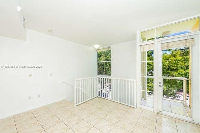 Building Photo - 8041 Harding Ave