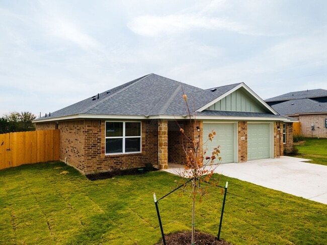 Building Photo - 1604 Pima Trail