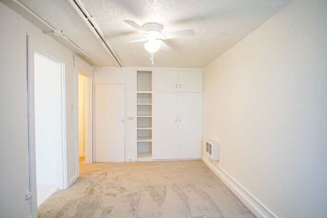 Building Photo - 1532 NE 14th Ave