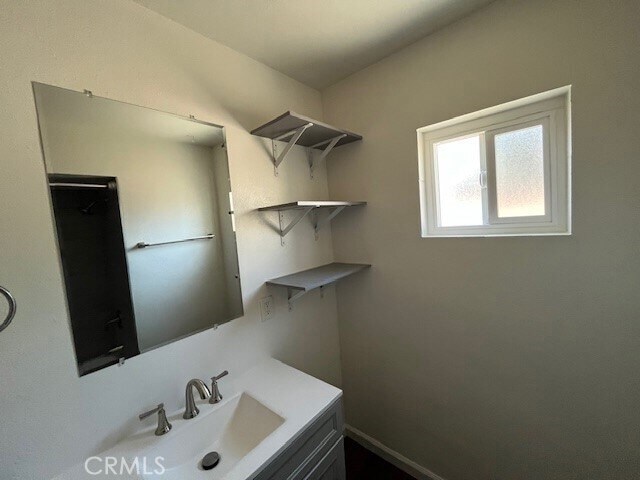 Building Photo - 36947 Melrose Dr