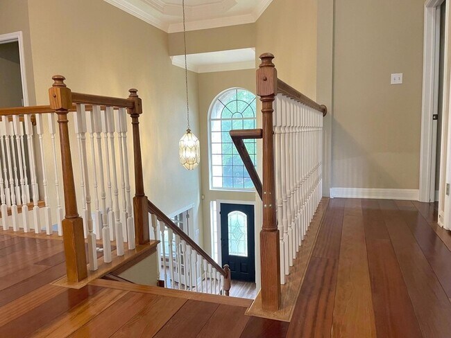 Building Photo - 8028 Bottlebrush Dr