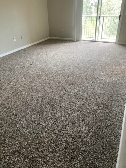 Building Photo - 422 Golden Lake Loop