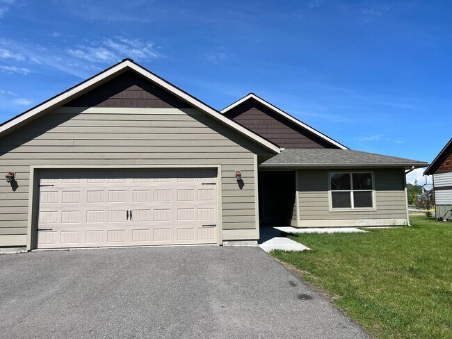 Building Photo - 3 Bed 2 Bath home in Bozeman