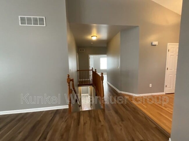 Building Photo - 2308 Four Lakes Dr