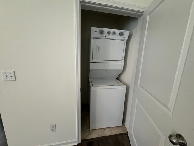 Building Photo - 1 br ADU home