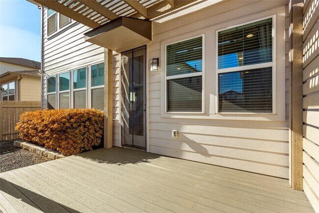 Building Photo - 9109 Moonstone Dr