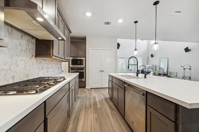 Building Photo - 9219 Edgeberry Dr