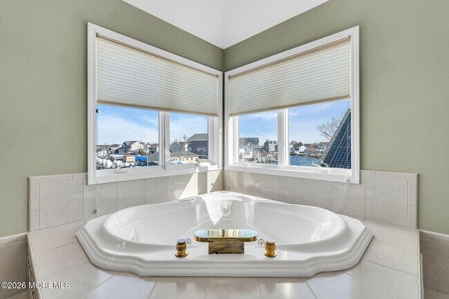 Building Photo - 3110 Windsor Ave