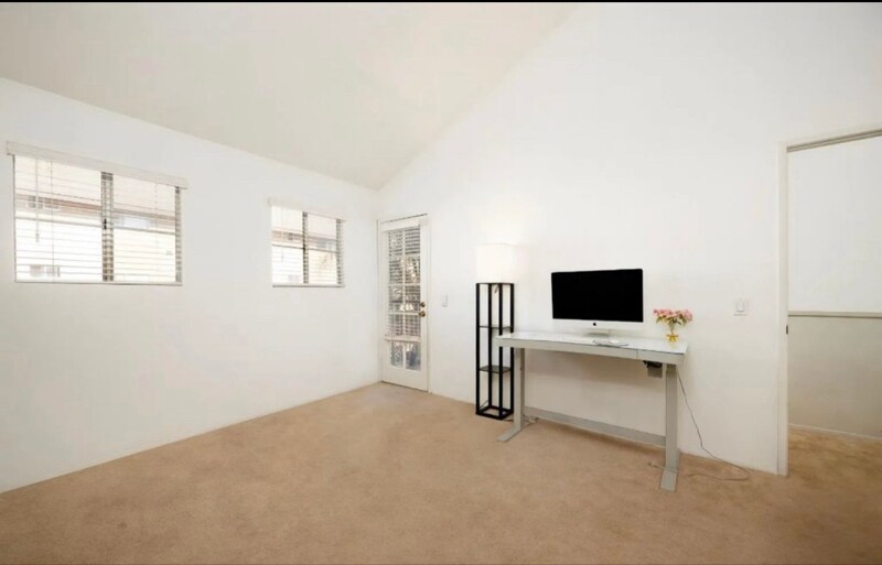 Building Photo - 9205 Camino Del Verde